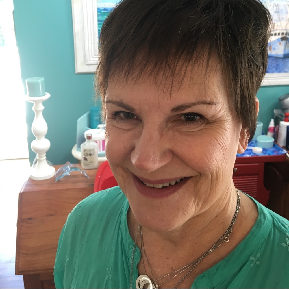 Meet your Posher, Amna